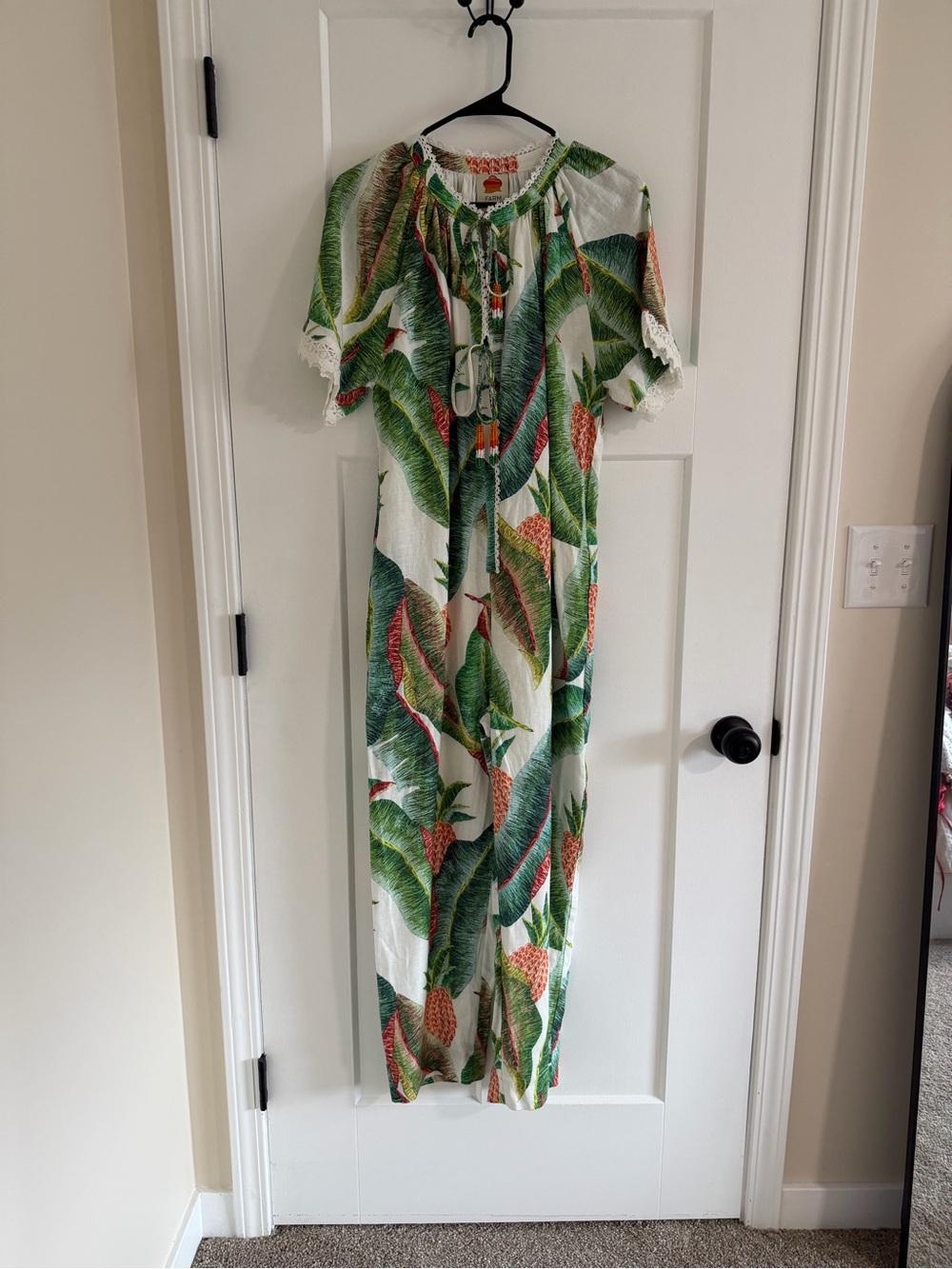 NWT FARM Rio White Pineapple & Green Leaf Floral Printed Jumpsuit Medium - Picture 4 of 6